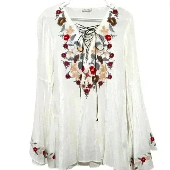 Tasha Polizzi | White Floral Embroidered Bell-Sleeved Blouse, Sz M ♥ Like new! - Picture 2 of 5